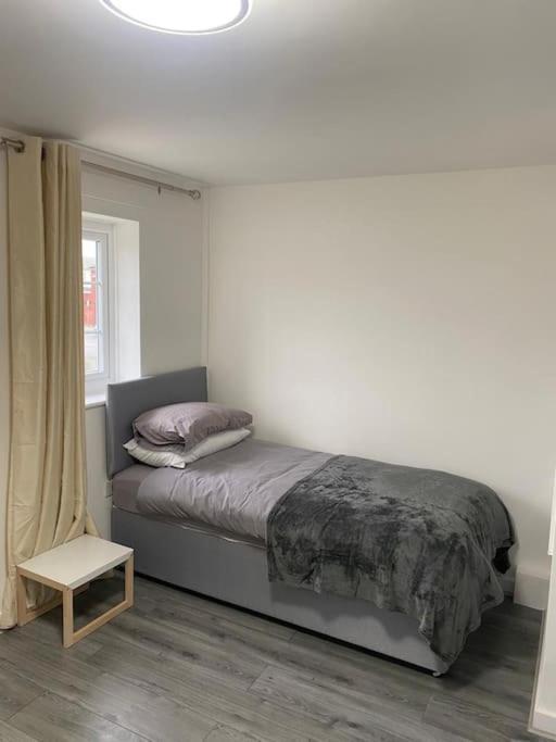 2 Bed House Sleeps 4-5 Villa ลิเวอร์พูล ภายนอก รูปภาพ